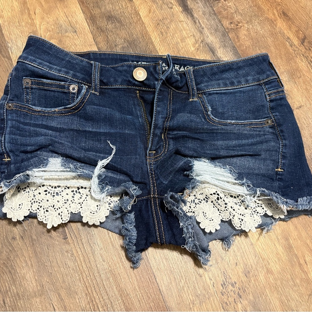 American Eagle Outfitters High Rise Distressed Denim Shorts - Picture 2 of 7